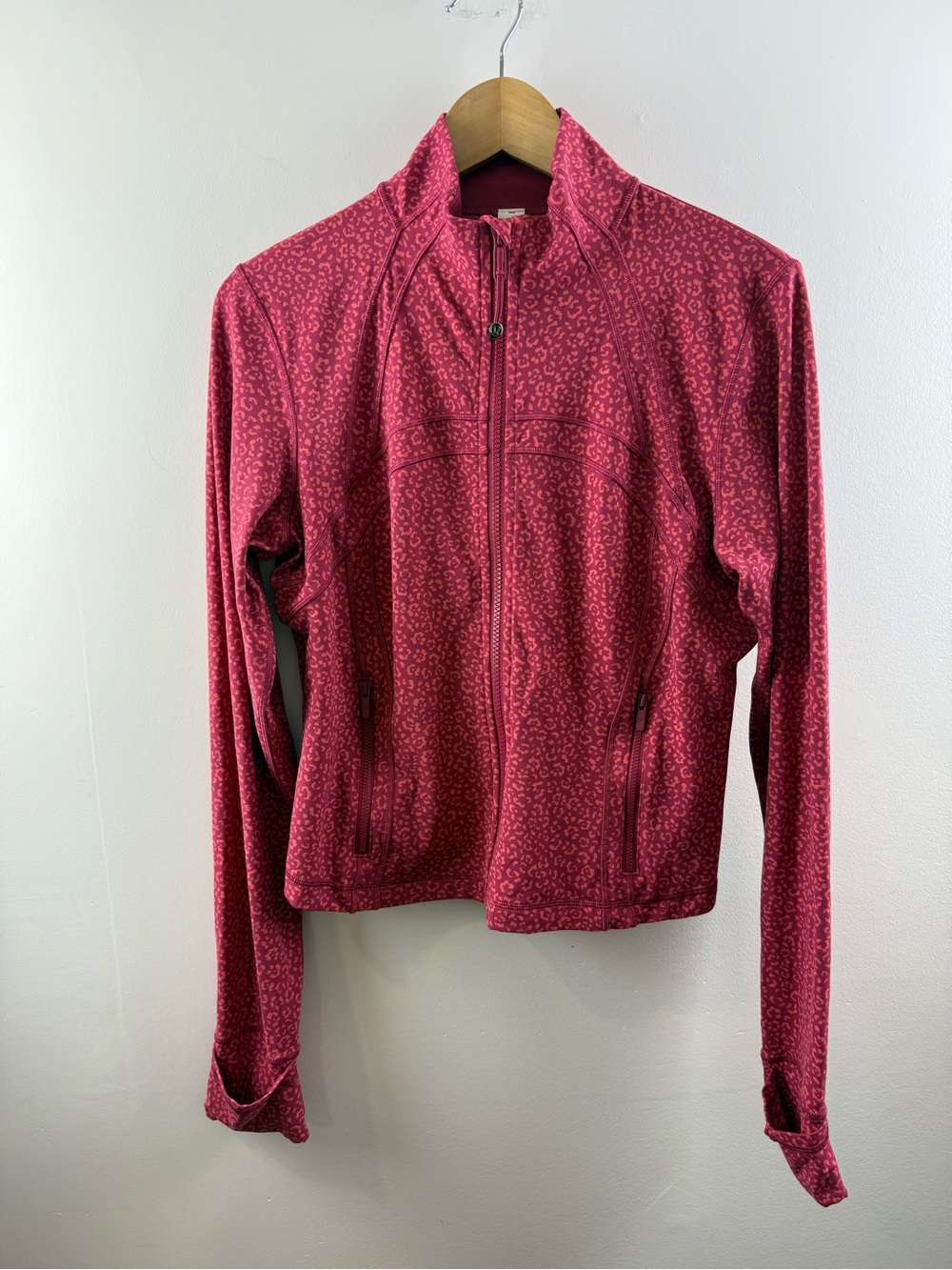 Lululemon Nulu Cropped Define Jacket Size 14 True Leopard Red Pink Animal Print